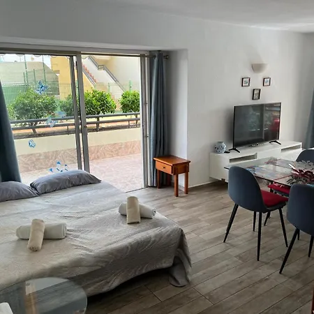 Wonderland Studio At Santa Maria Aparthotel Apartman 3*